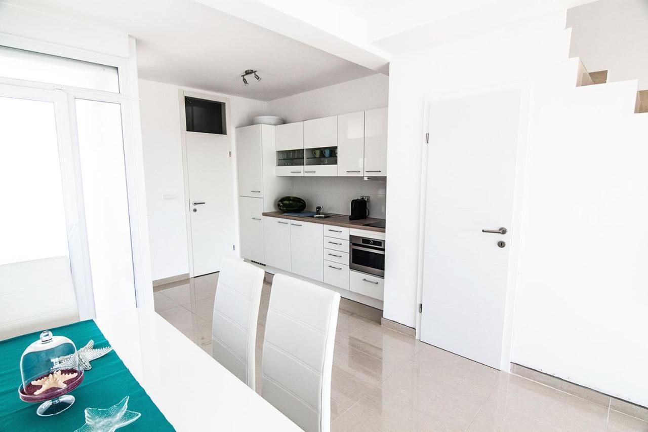 Apartments Atrium Blue Razanac Bagian luar foto